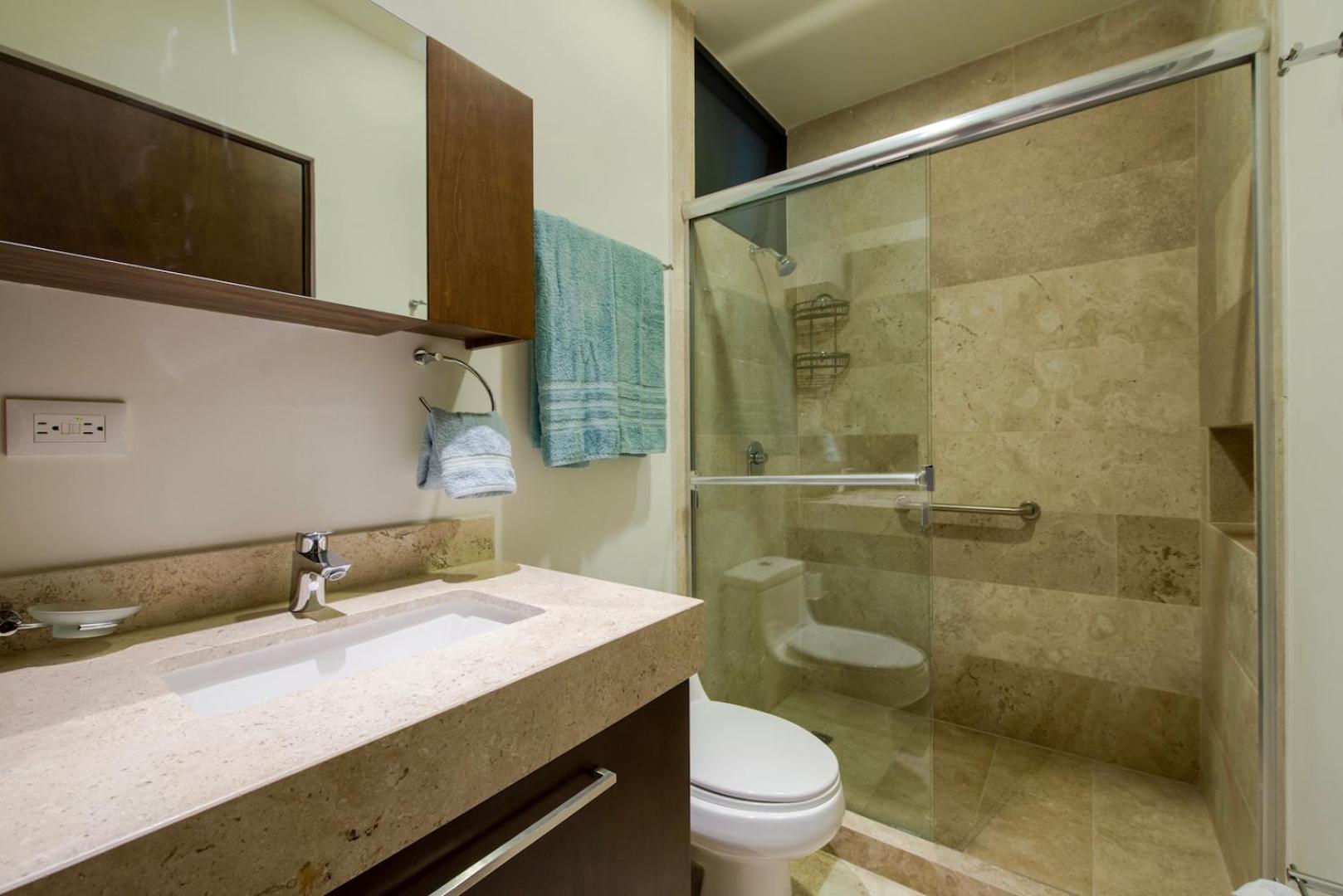 Beautiful Location, Large Pool And Fast 150mg Wifi Apartamento Playa del Carmen